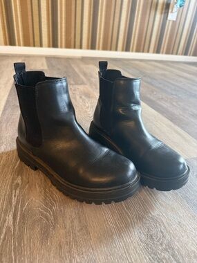 Black boots